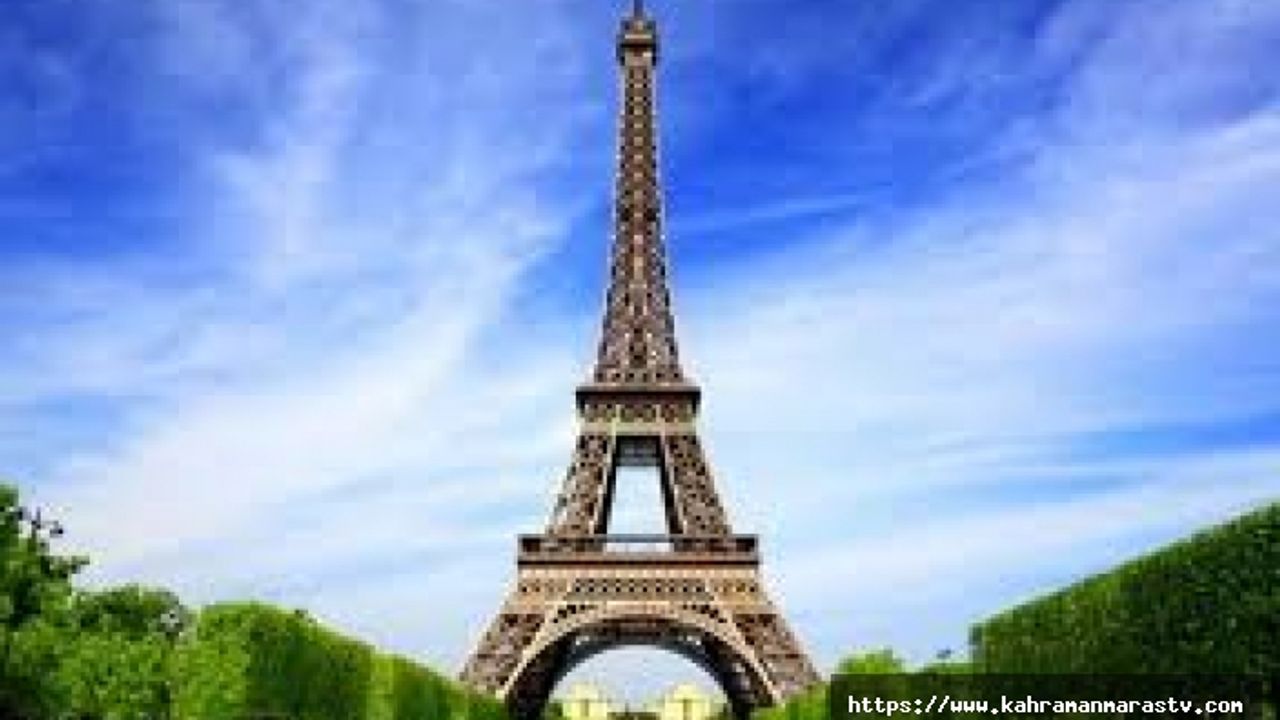 En çok turist çeken demir yığını Eiffel Kulesi