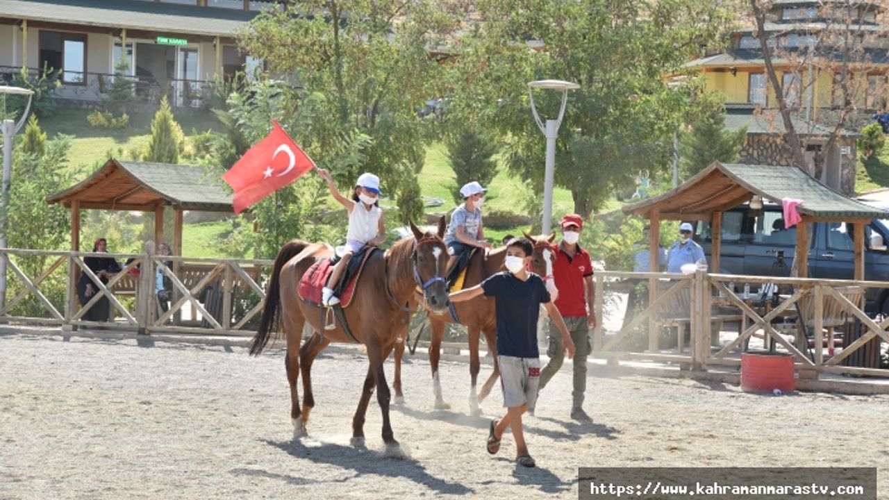Şehit Çocukları Türkoğlu'nda Çifte Bayram Yaşadı