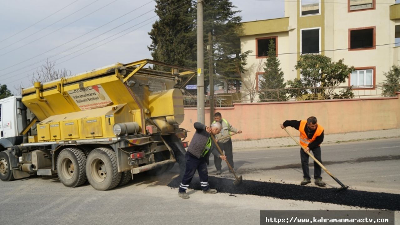Depremde Hasar Gören Yollar Onarılıyor!