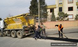 Depremde Hasar Gören Yollar Onarılıyor!